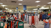 Dillard's Clearance Center in La