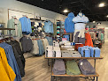 The Black Dog At Wrentham Village Premium Outlets in Ma