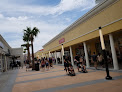 Vineyard Vines Outlet in Fl