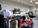 White House Black Market in Fl